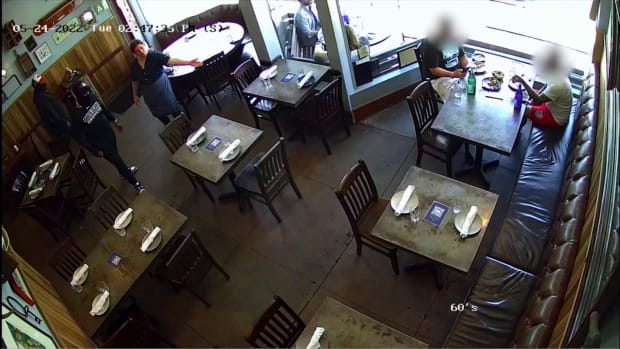 New Customers Robbed at Restaurant