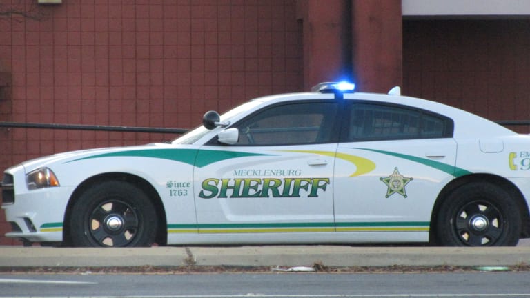 SHERIFF DEPUTY SHOT ON NORTH TRYON STREET