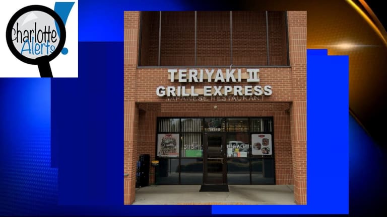 TERIYAKI EXPRESS II HAD 2 LIVE ROACHES AND MICE DEFECATION, VERY DIRTY KITCHEN 