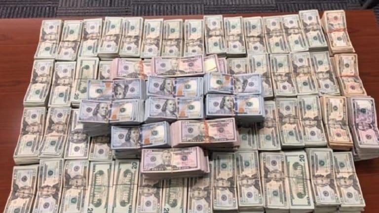  $1 MILLION  CASH FOUND AT BRIDGE IN TEXAS