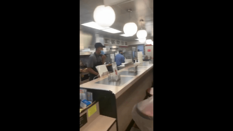 VIDEO: FLYING ROACHES AT WAFFLE HOUSE NEAR NORTH TRYON STREET, BUYER BEWARE!! 