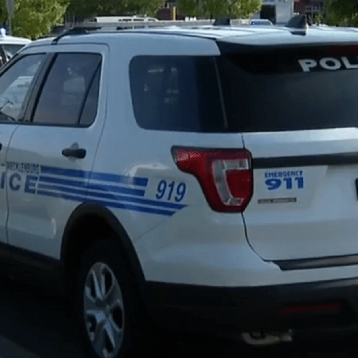 POLICE OFFICER SHOOTS ARMED ROBBERY SUSPECT - Charlotte Alerts