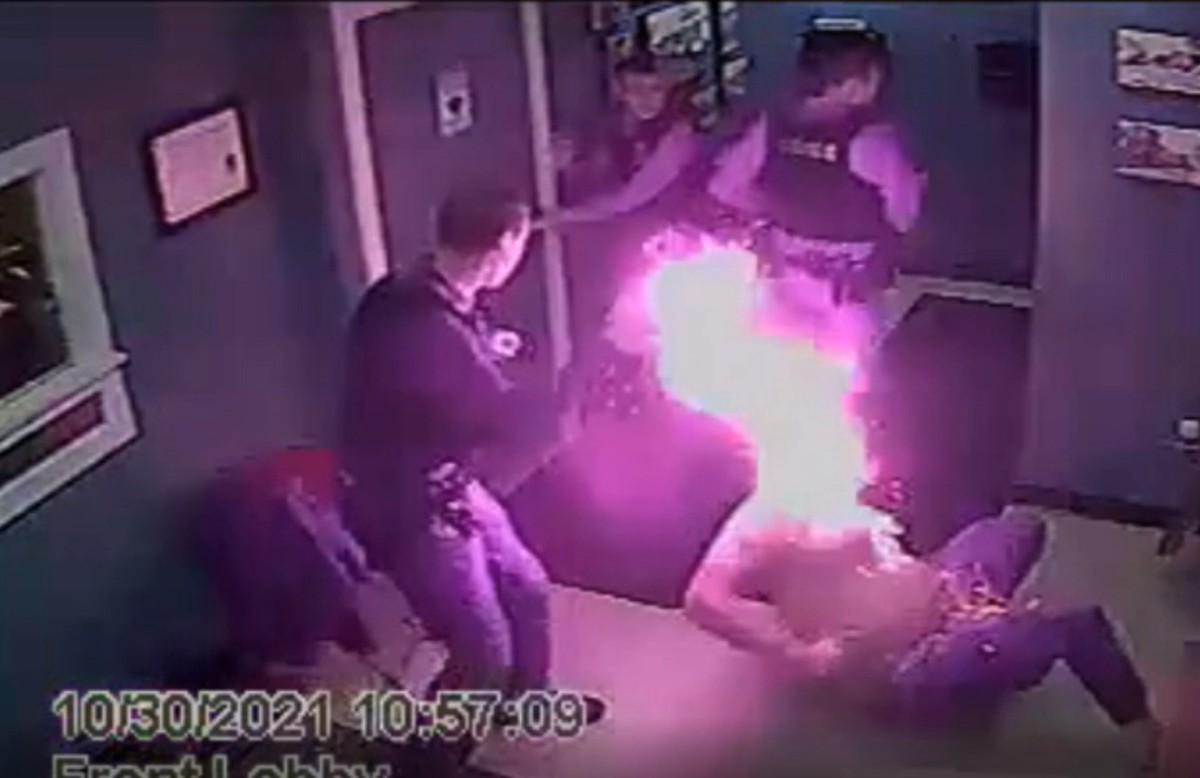 Video shows a man being burned to death at a police station after being tasered