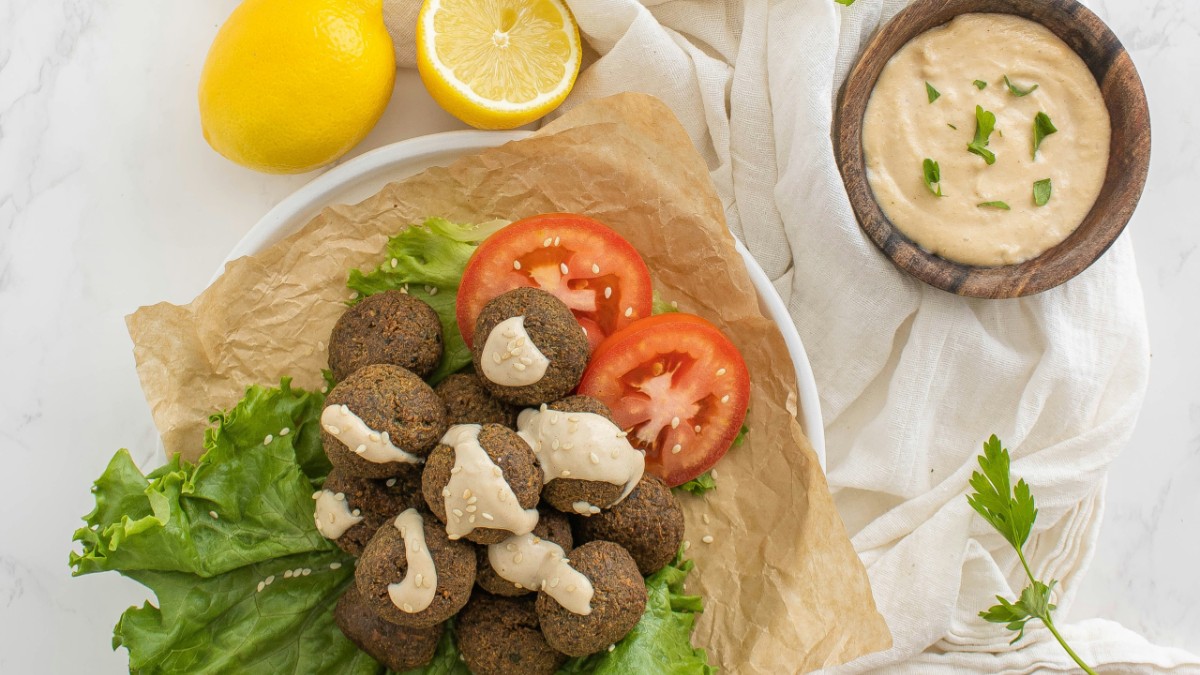 What did Greek and Roman philosophers think of vegetarianism?