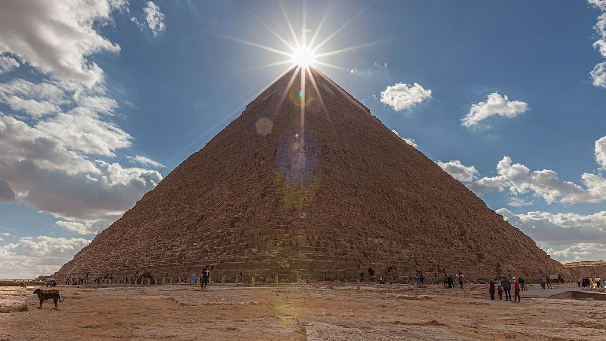 Does a secret city hide under the pyramids of Giza? Researchers say it ... without convincing