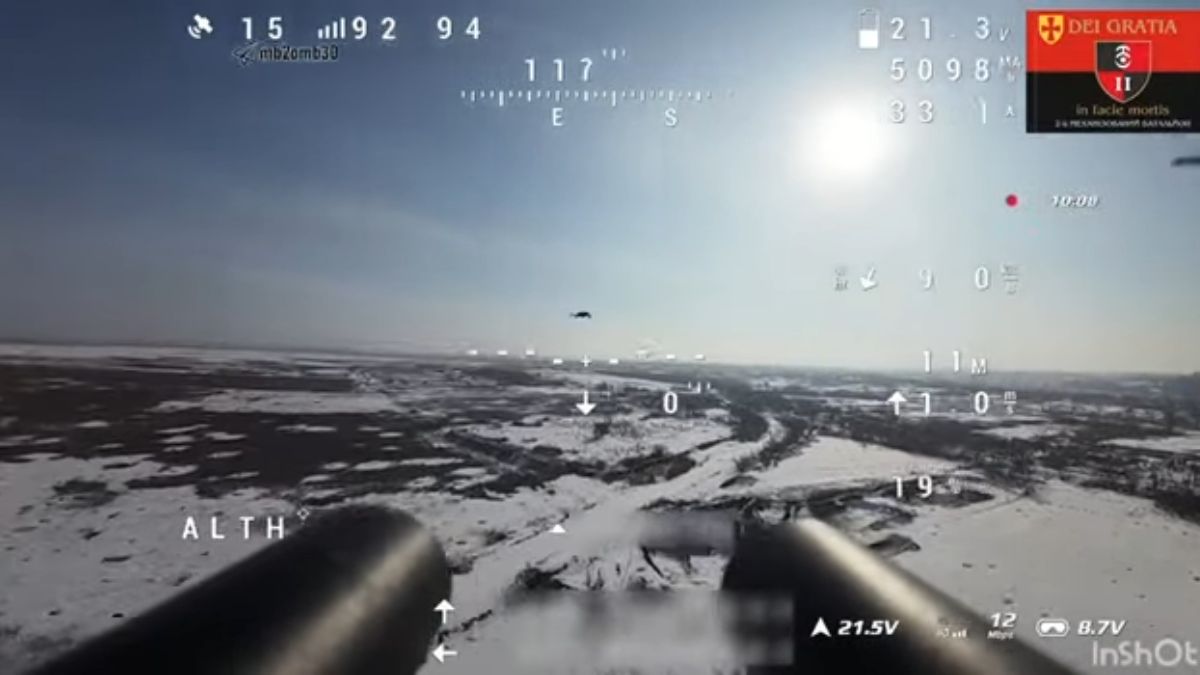 To cut down Russian drones, a Ukrainian unit equips his fighter rifles and it works