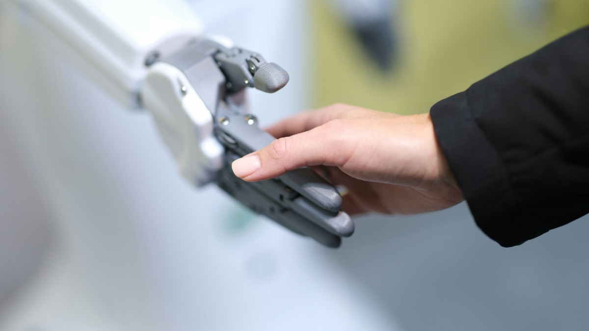 With conversational AI, a return to primary narcissism?