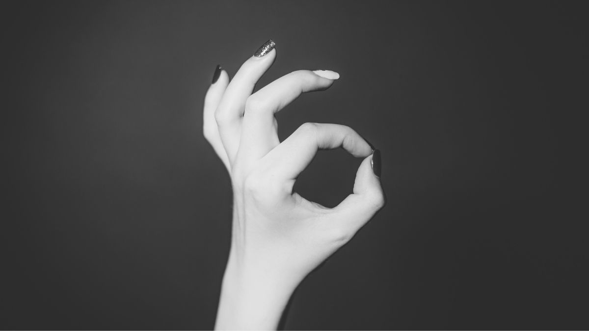 The "Finger Clap" invades networks and pop culture, often emptied of his queer heritage