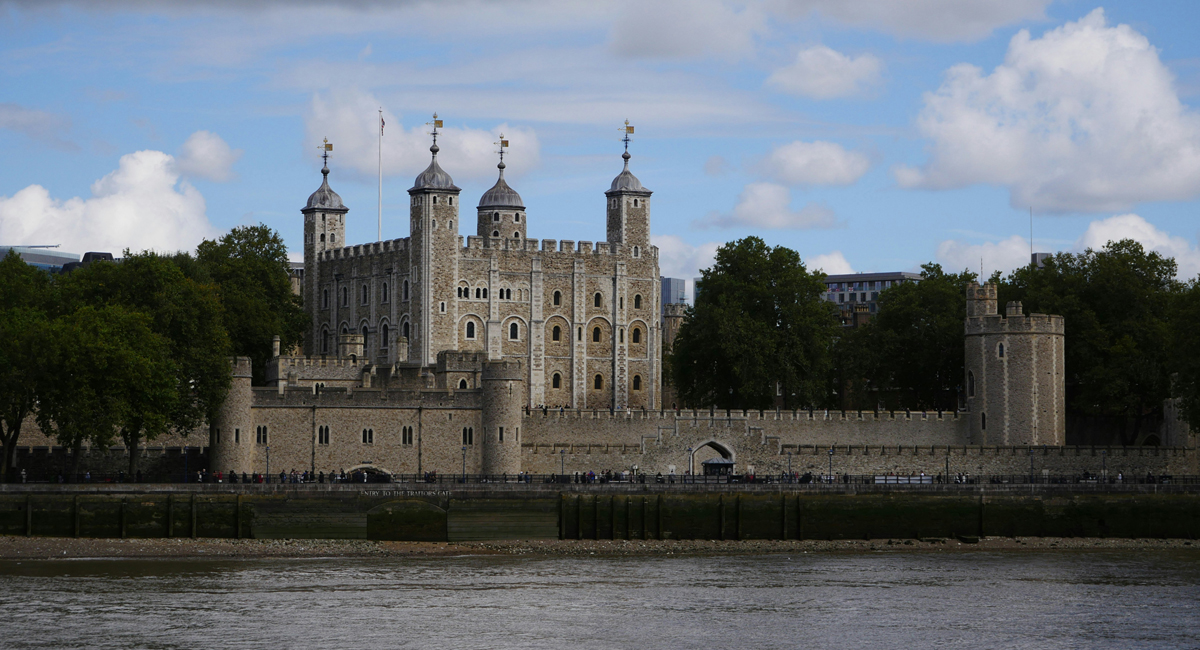 The plagues of the Tower of London: unpublished excavations reveal medieval mass graves