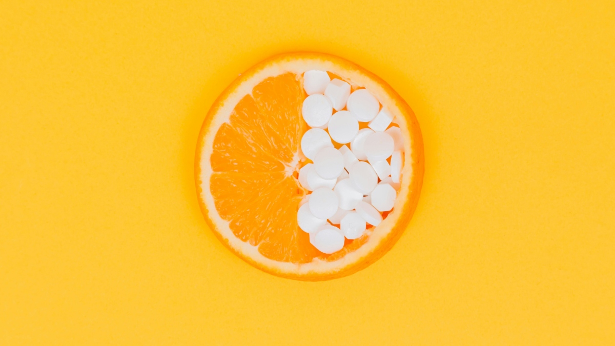 How many oranges should you eat to get as much vitamin C as in food supplements?