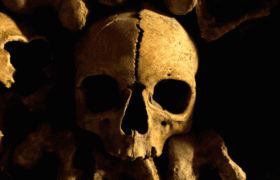 ‘Giant’ skeleton found in Viking-era mass grave in England