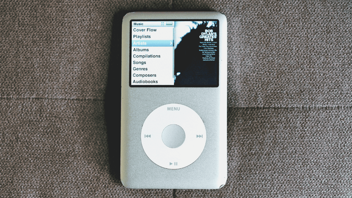 Guess who's making a comeback among Gen Z? The iPod, obviously