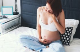 A communicative yawn could already be communicative for a baby in the womb