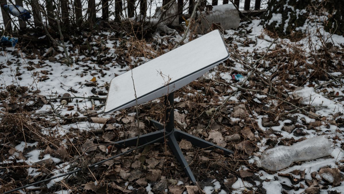 “A hellish mess”: the Russian army has not recovered from the cutting of the Starlink network by Elon Musk