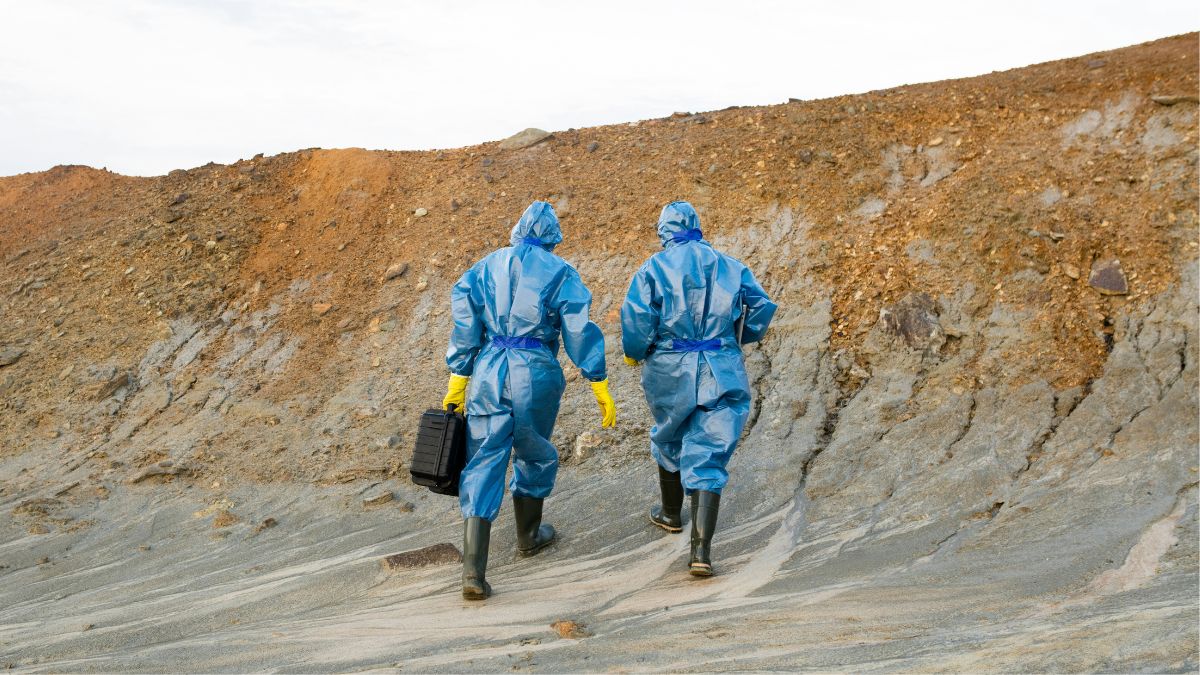 Doctors track down nuclear waste around the world to treat cancer