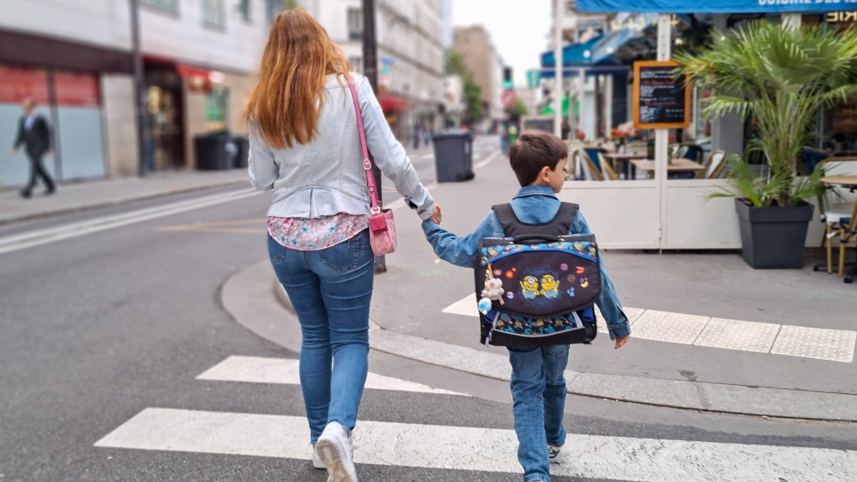 Why educating boys with feminist values ​​has become (even) more complicated