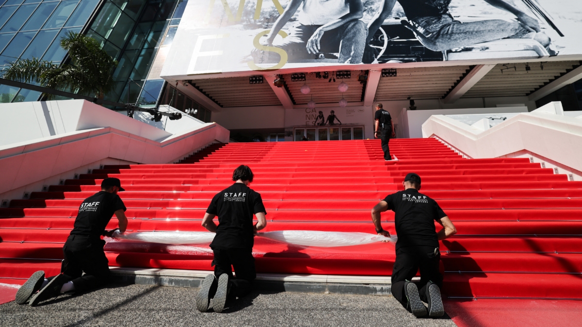 Where does the red carpet tradition come from, at the Cannes Film Festival and elsewhere?