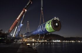 The Spanish threw a giant 42 meter buoy into the sea to generate electricity, and it works